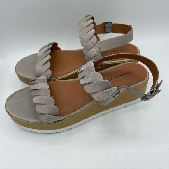 LUCKY BRAND VELLENORA PLATFORM SUEDE /leather SANDALS WOMENS SIZE 8.5 Buckle - Picture 6 of 6